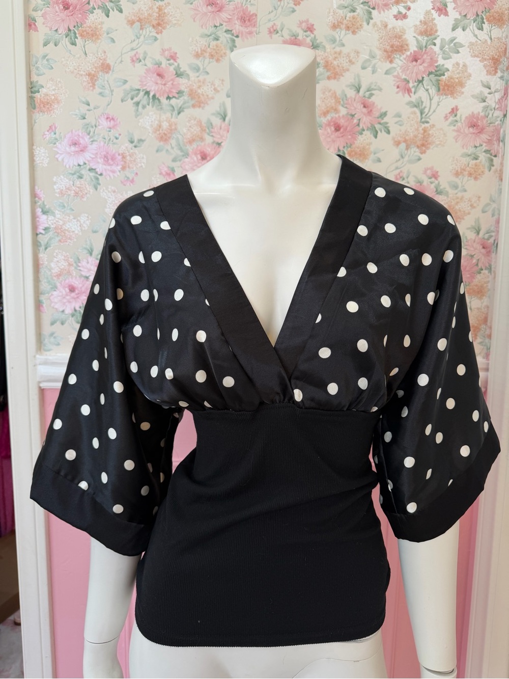 le chateau Black and White Polka Dot V-Neck Blouse